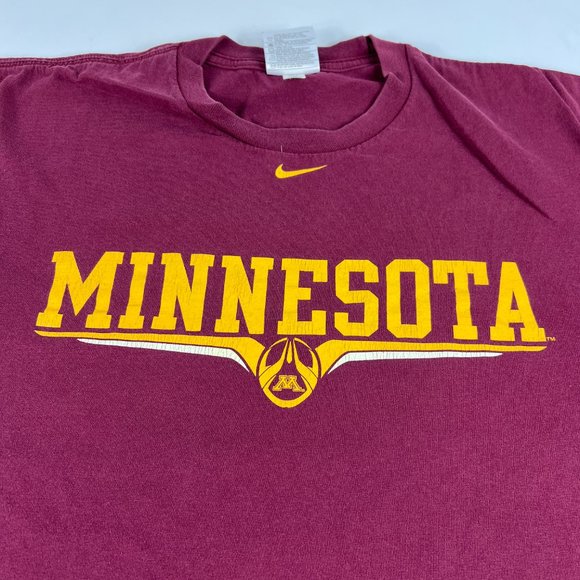 Y2K Nike Team Minnesota Golden Gophers Center Swoosh Shirt Large Red Faded Tee - Picture 3 of 16